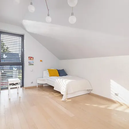 Green House With Garden & Parking By Renters * 초르조프