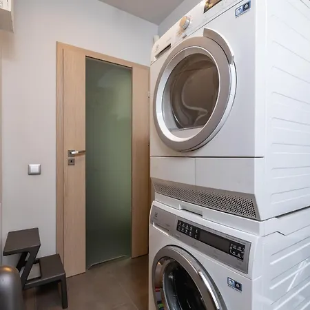 Green House With Garden & Parking By Renters * 초르조프