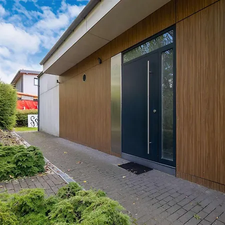 펜션 Green House With Garden & Parking By Renters 초르조프