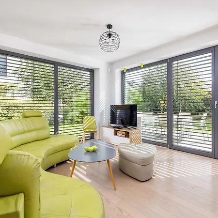 펜션 Green House With Garden & Parking By Renters *