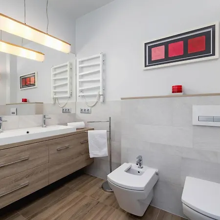 펜션 Green House With Garden & Parking By Renters 초르조프
